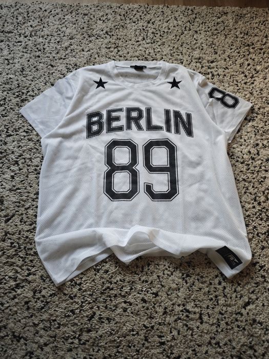 Lote 2 T-shirts Sportswear / Streetwear – FSBN Berlin (XL) + Mercury Nº1 (L)