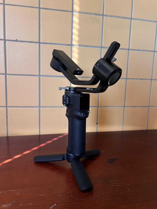 DJI RS 3 Mini - Estabilizador Gimbal Profissional - NOVO / KIT COMPLETO