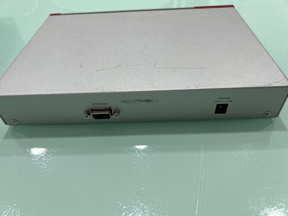 Zyxel Zywall USG 50 - Gateway/Firewall/VPN/etc