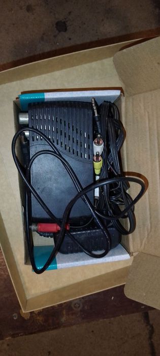 Т2. Дві штуки. Б/у.  Все що на фото за 200грн.