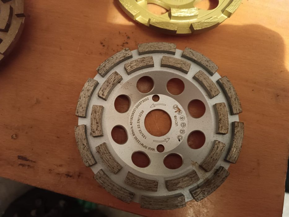 Tarcza diamentowa do szlifowania betonu