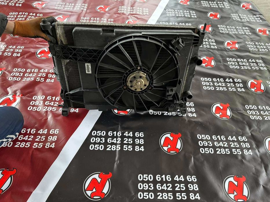 Дифузор(вентилятор+радіатори) Renault Megane 2/Scenic 2 8200151465