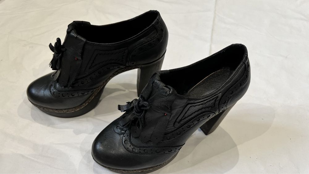 Sapatos tamanho 38 como novos