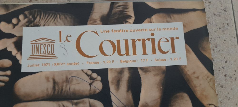 13 revistas courrier64737763545603125
