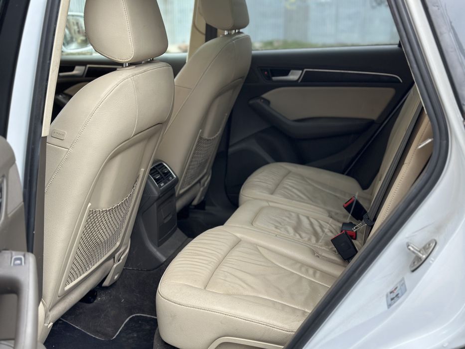 Продам Audi Q5 2015