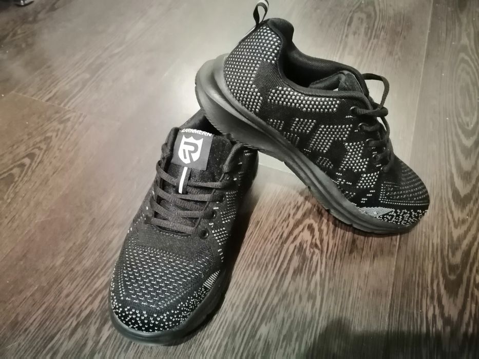 Рабочие кросовки