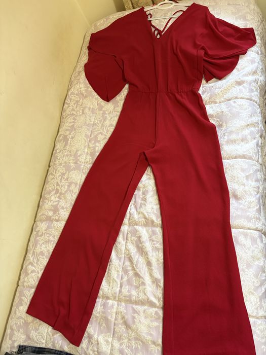 Macacão Zara………..