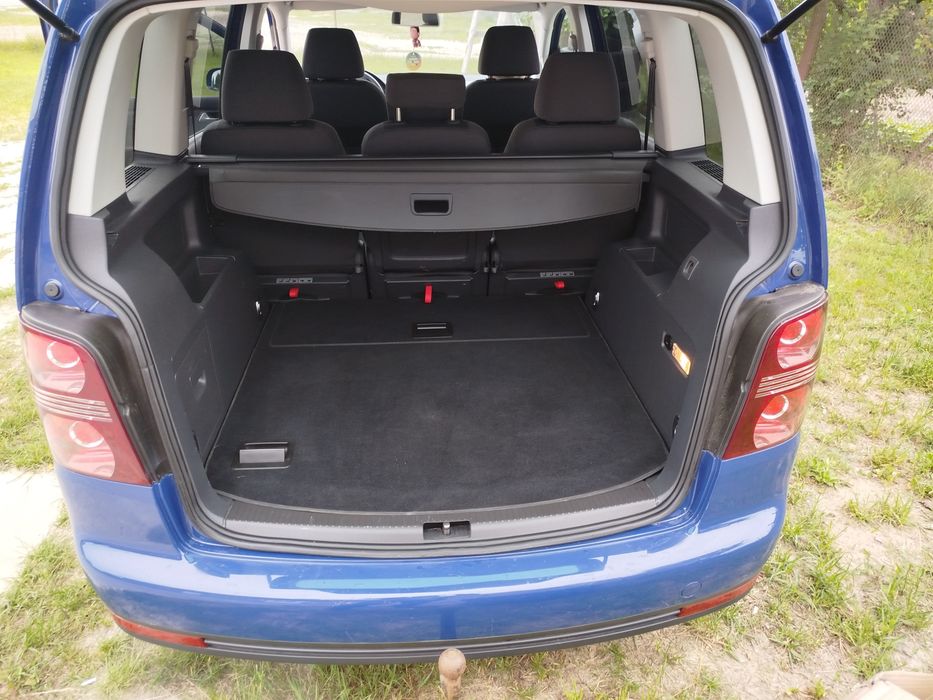Volkswagen Touran в гарному стані.