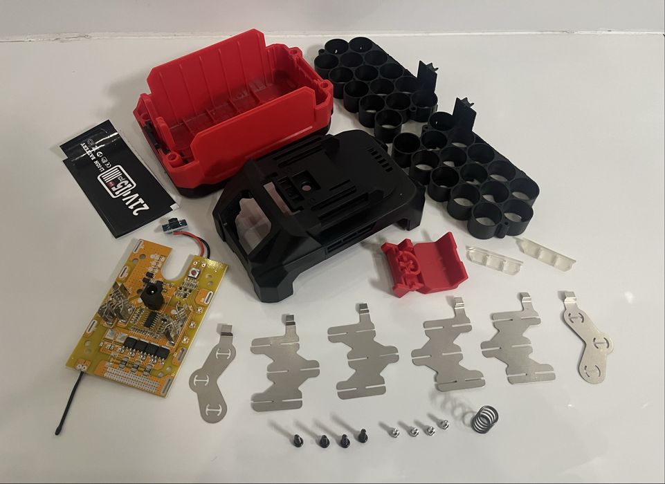 Корпуси для  збірки 18-21v, 5s3p на 15 єлементів 18650 посадка макіта