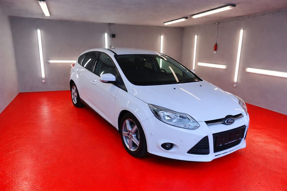 Ford Focus Bogate wyposażenie Nowy akumulator i rozrząd