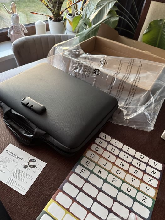 ognioodporny organizer na dokumenty typu harmonijka z twardą skorupą