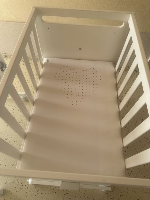 Dois Mini-Berços Micuna You & Me + Edredom e roupa de cama