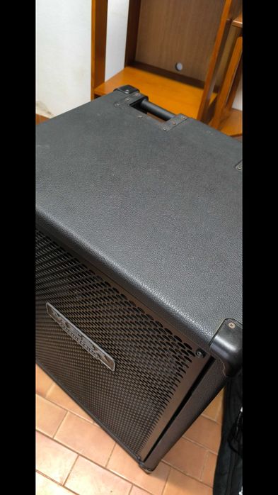 Coluna de baixo Mesa Boogie 6x10