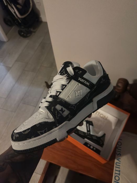 Ténis Louis Vuitton 41