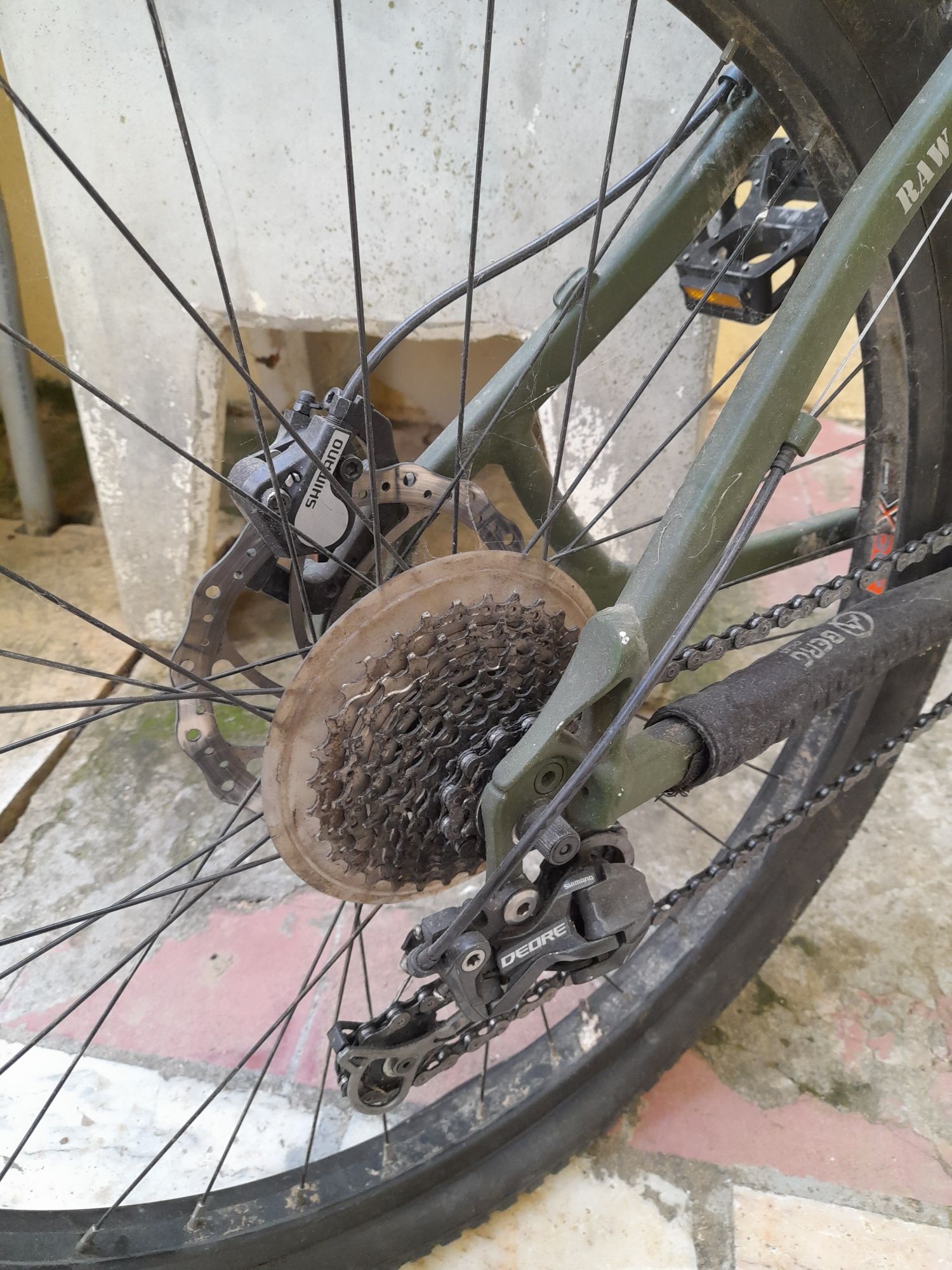 Bicicleta massi raw sale