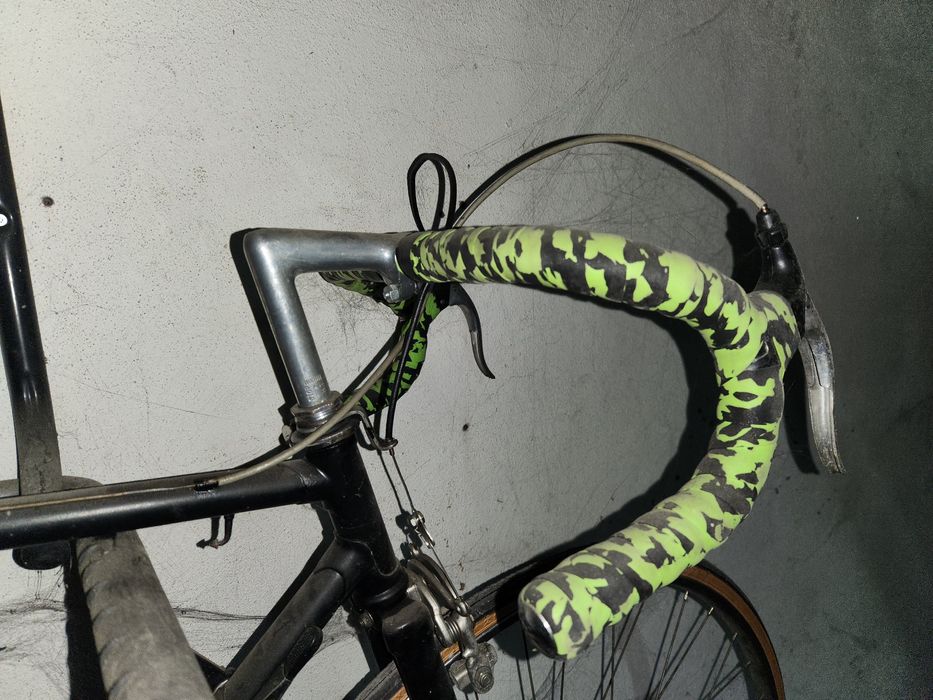 Bicicleta corrida muito antiga