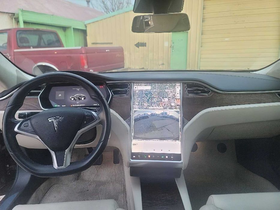 Tesla Model S 75      2017