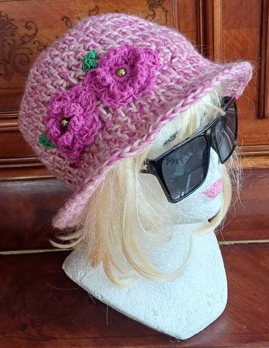 Szydelkowy kapelusik dla pań- do wyboru