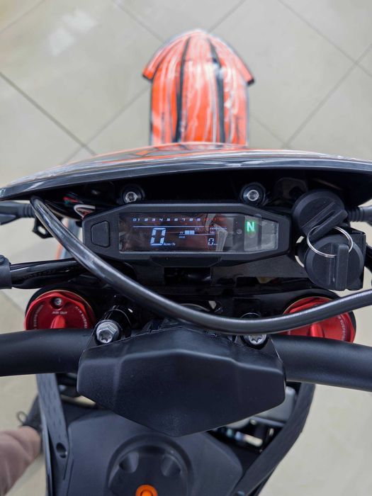 Мотоцикл ESX NC250 SM