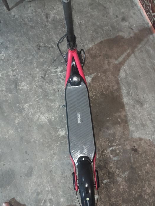 Електросамокат ninebot