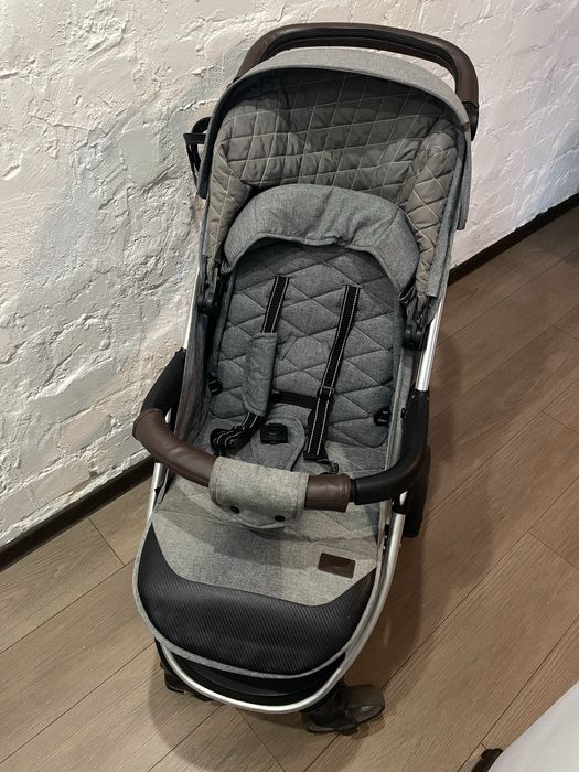 Прогулочна коляска - ідеальний стан!