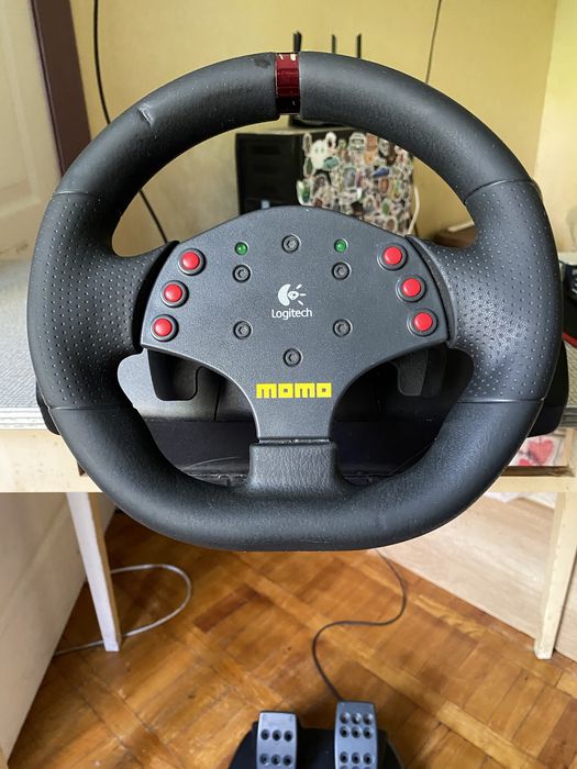 Кермо Ігрове для ПК Logitech Momo Racing
