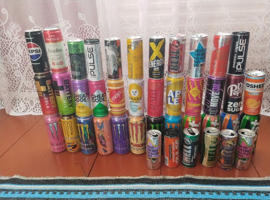 Продам пусті банки з під напоїв