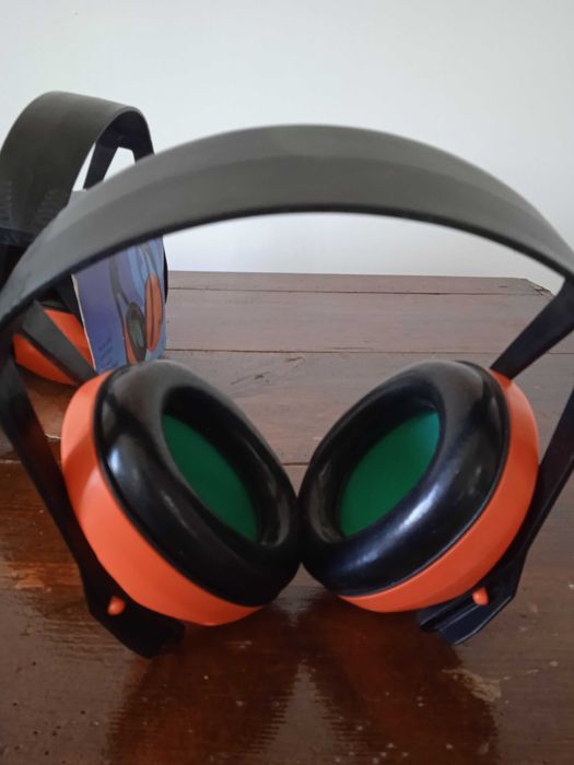 Vendo silenciadores novos para obras