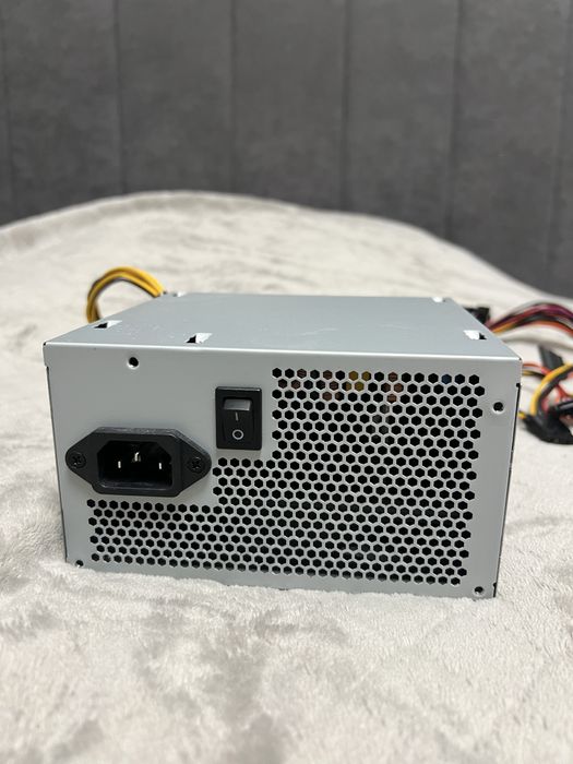 Блок живлення QUBE QBC-GPS600A12 (600 W, ATX)