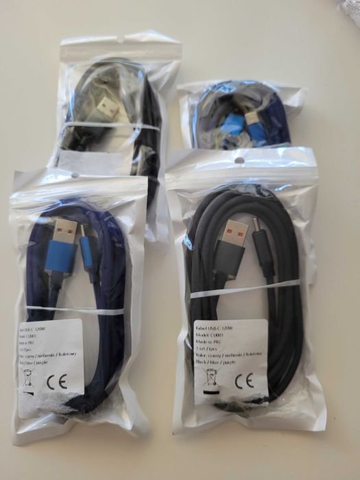 Zestaw 4 kabli do ladowania usb C 2 metry kolor czarny, niebieski