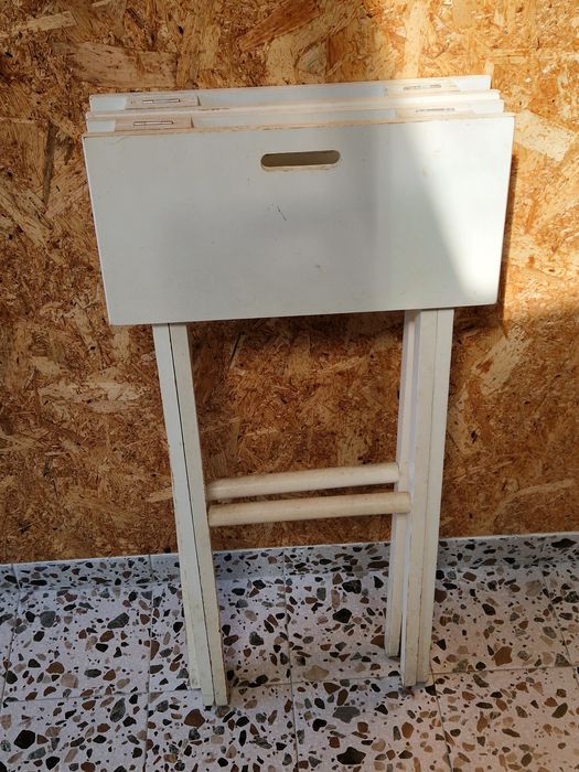 Mesas de apoio dobráveis