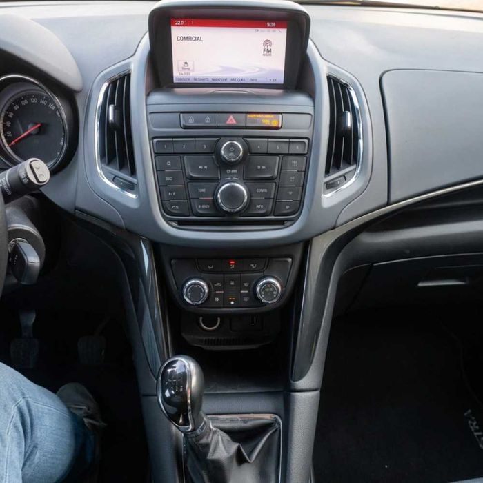 Opel Zafira 1.6 Cdti com teto panorâmico e possibilidade de troca