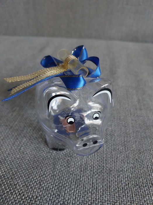 Szkatułka, figurka świnka na prezent na banknot