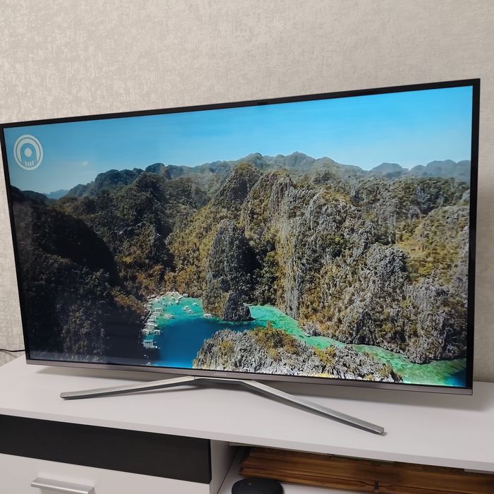 LED-телевизор Samsung 49", SMART, Wi-Fi, 4К