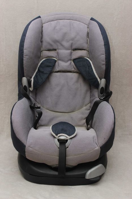 Дитяче автокрісло Maxi-Cosi Priori XP (9-18 кг) вживане