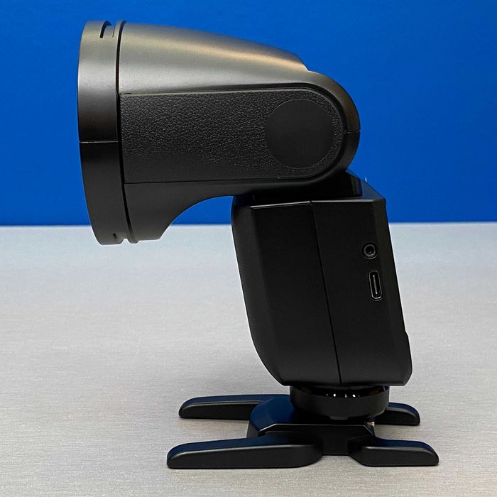 Godox Speedlite V1 Mid | Olympus/Panasonic | NOVO | 3 ANOS DE GARANTIA