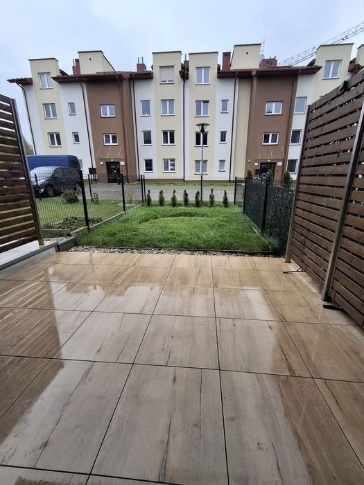 Mieszkanie z ogròdkiem  i garażem 48m