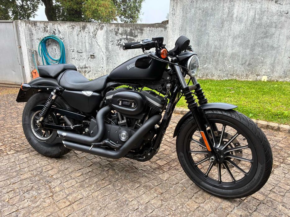 HARLEY IRON 883 (XL883N) 2012 • 8.136 KM • VANCE & HINES • IMPECÁVEL
