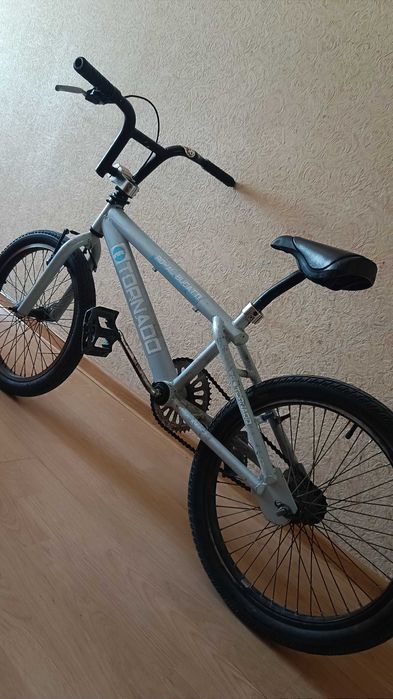 Трюковой велосипед bmx