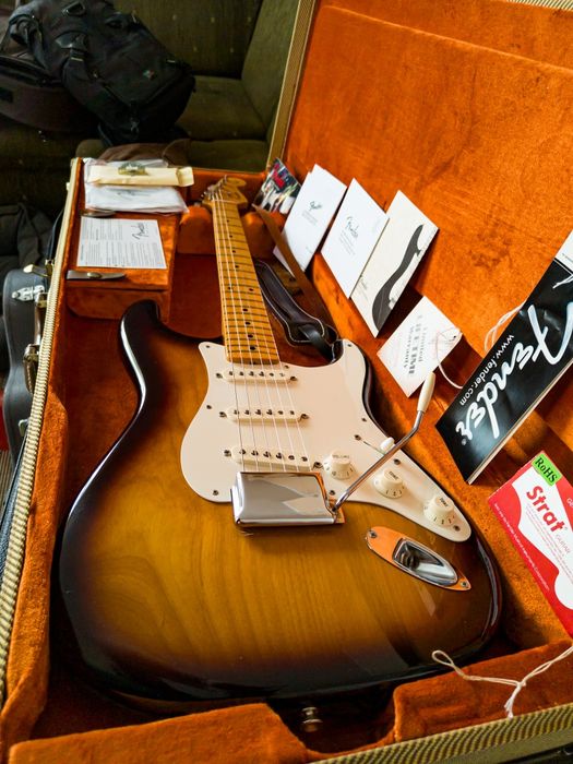 Fender USA AVRI 57 stratocaster 2012