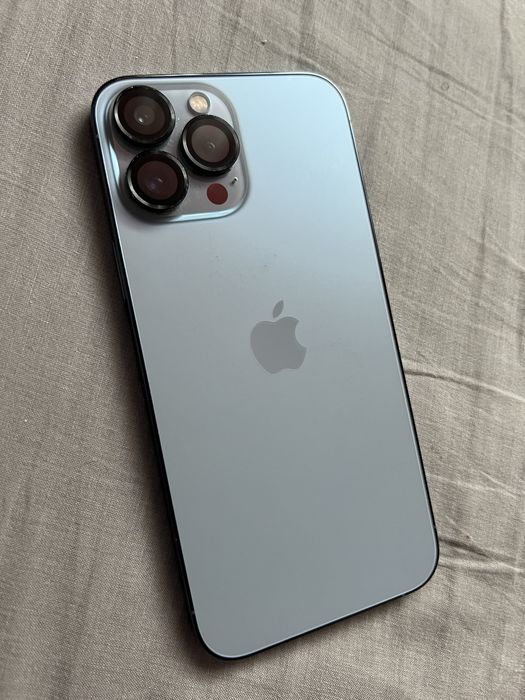 Iphone 13 pro max blue