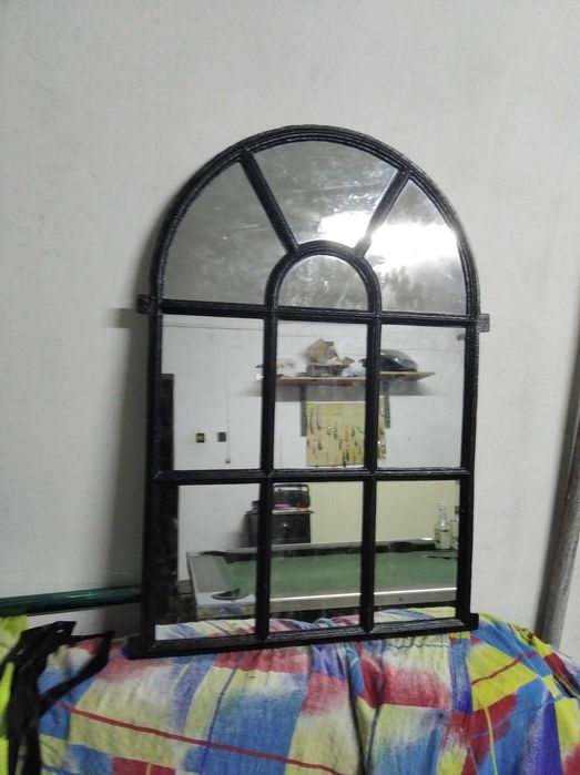 stare okno żeliwne z lustrem