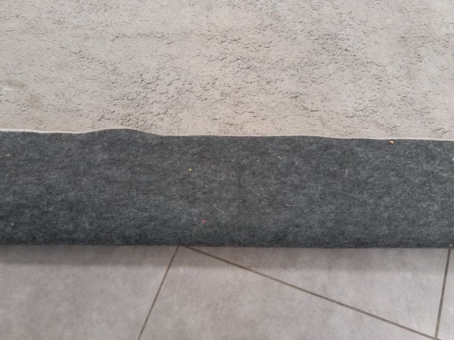 Sprzedam dywan 230x160 cm.