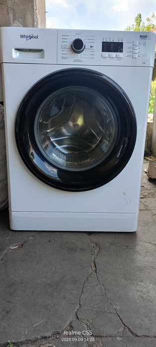 SPRZEDAM  pralkę whirlpool 6kg. 1200obr. 4letnią