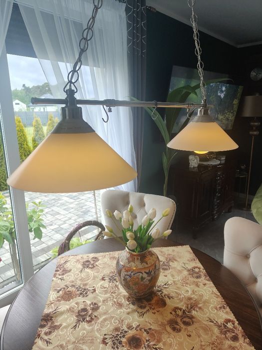 Lampa wisząca nad stół