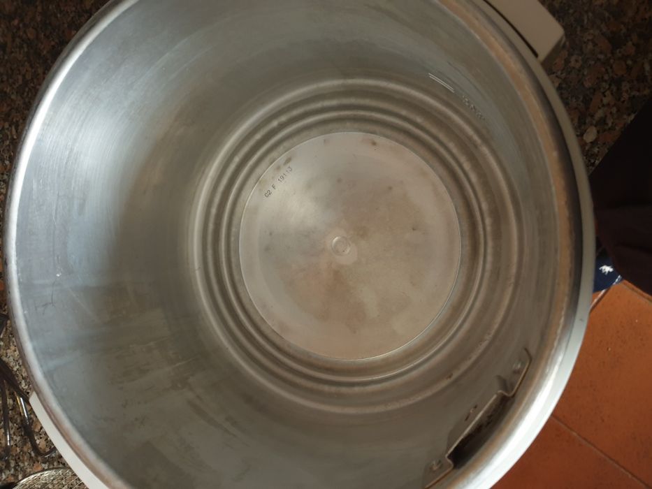 Fritadeira elétrica semi-nova