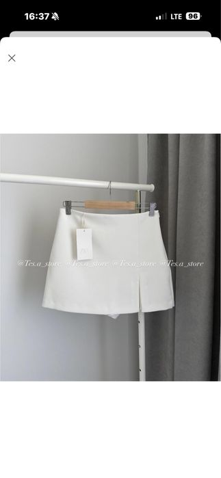 Юбка біла Zara.