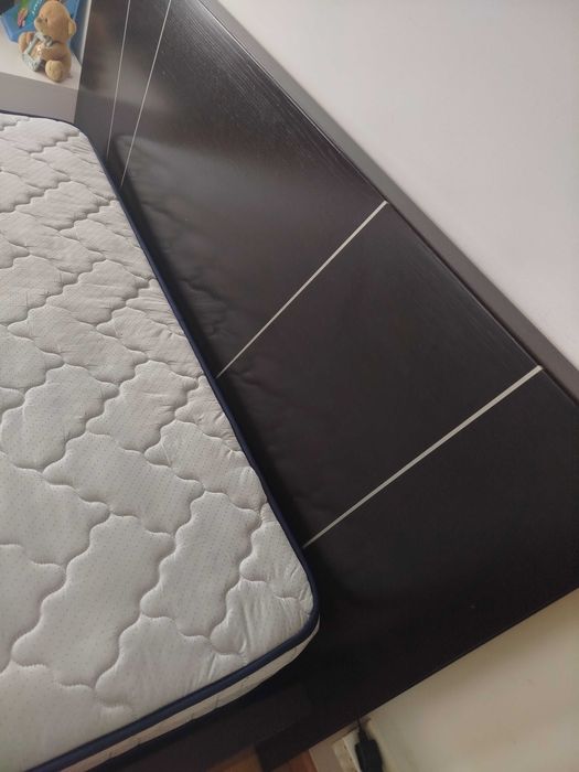 Cama elevatória com colchão
