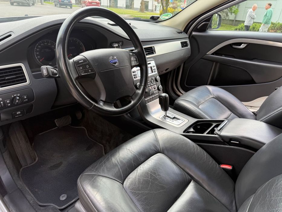 Volvo V70 2,4 D 185 KM