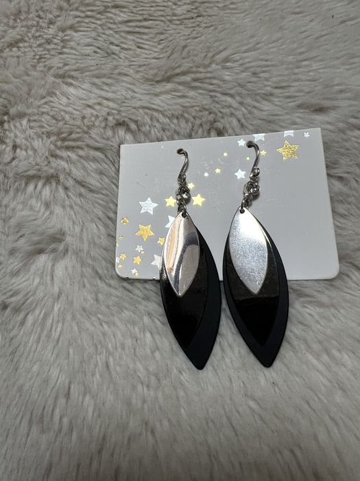 Piękne wiszące kolczyki